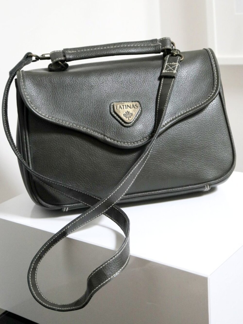 Vintage Olive Green Grey Pebbled Leather Shoulder Bag Purse by Latinas Montreal